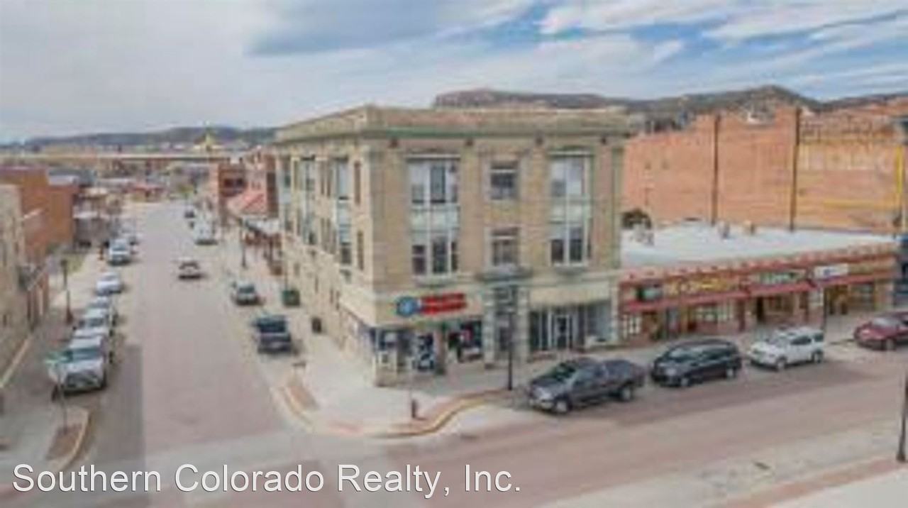 403 Commercial St. - Photo 2 of 22