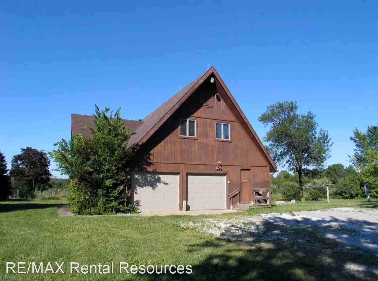 4284 State Road J - Photo 2 of 23