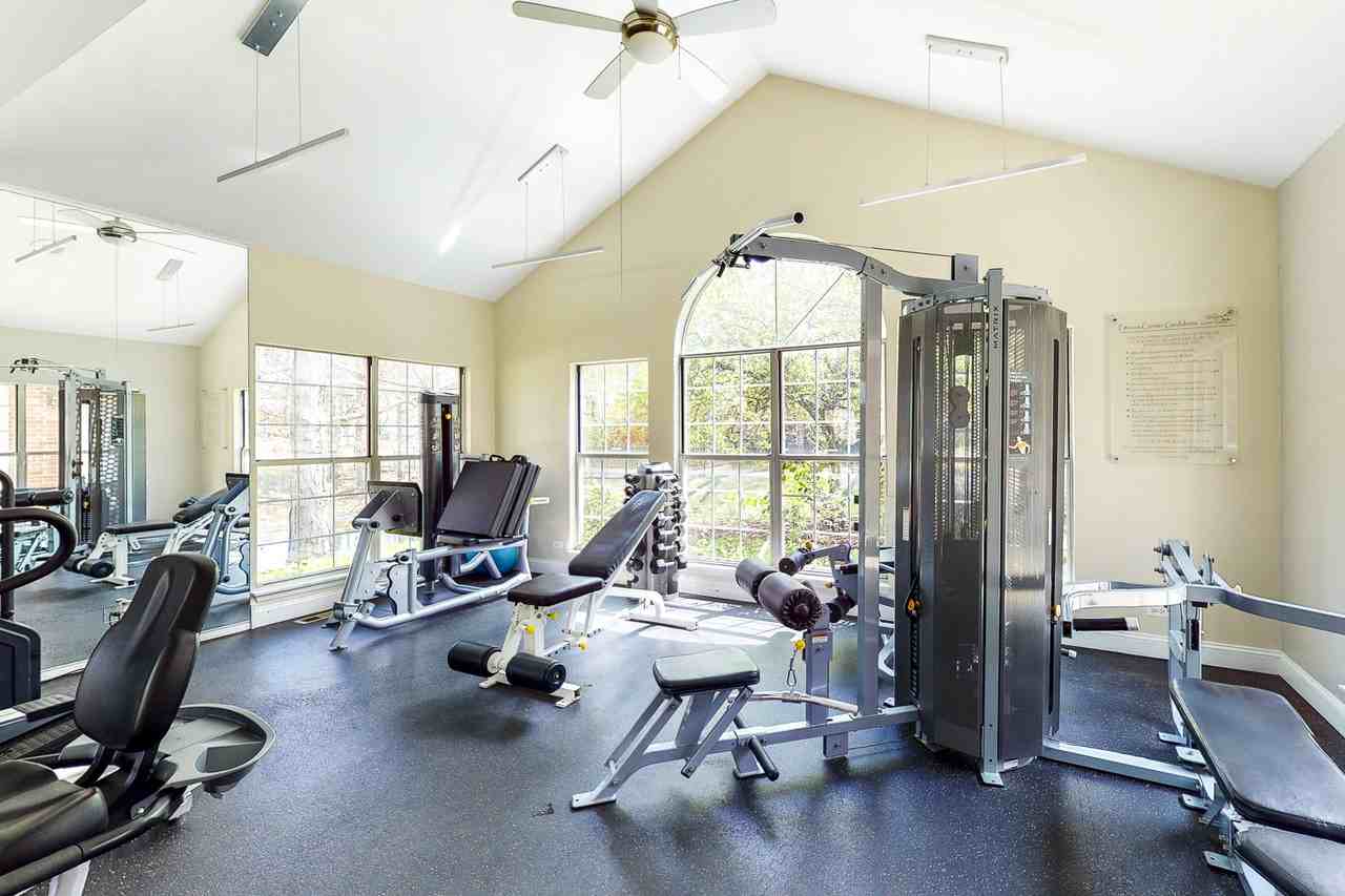 The Green at Chevy Chase - Photo 7 of 22