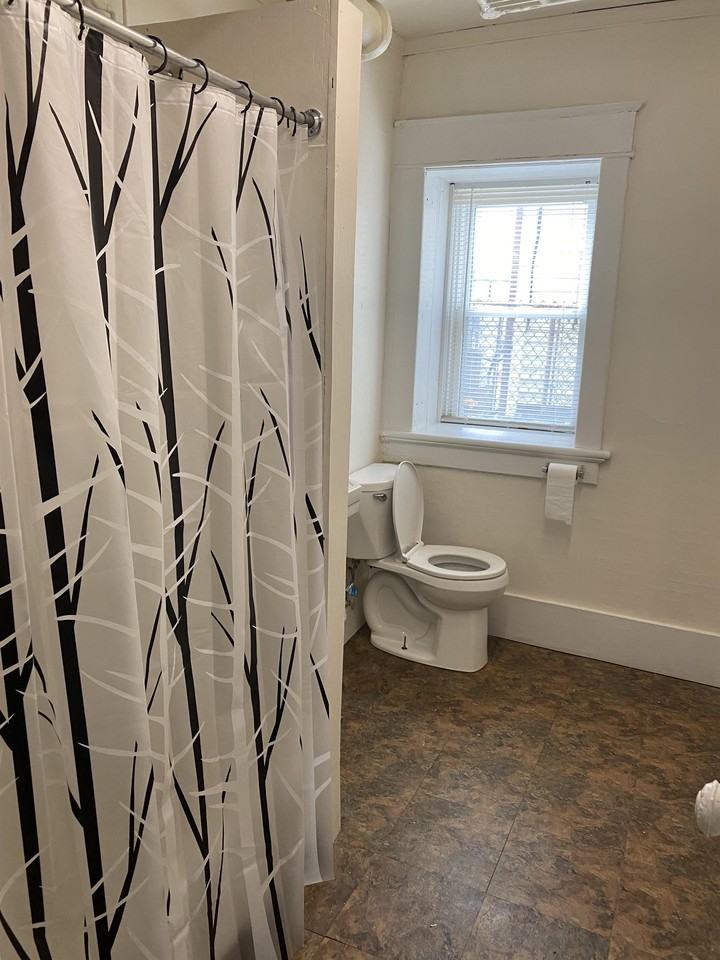 316-322 Taylor Avenue - 6 #6 - Photo 3 of 12