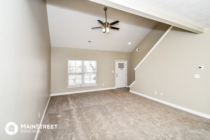 6504 Buisson Ln - Photo 3 of 15