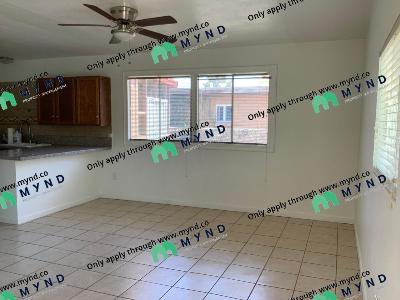 2466 E Warwick Vis - Photo 3 of 9