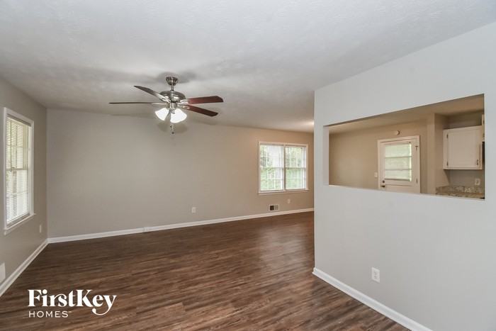 3415 Executive Ln - Photo 2 of 15