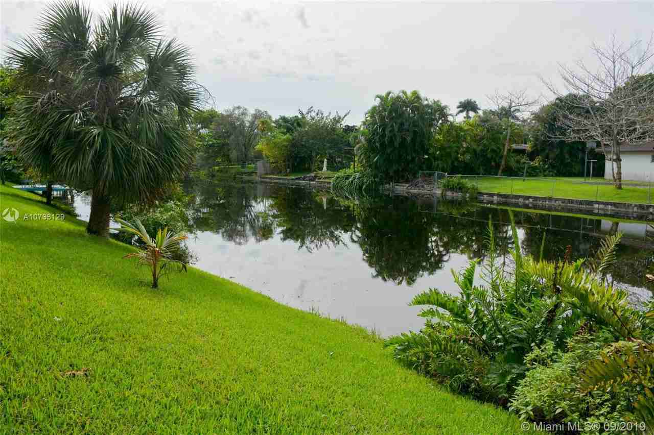 11530 Griffing Boulevard #11 - Photo 6 of 7