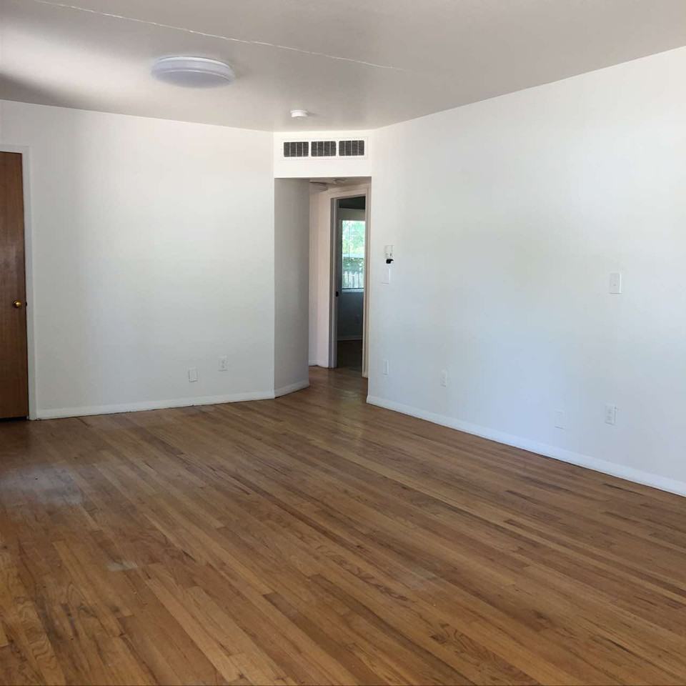 1017 W Mulberry St #1 - Photo 2 of 15