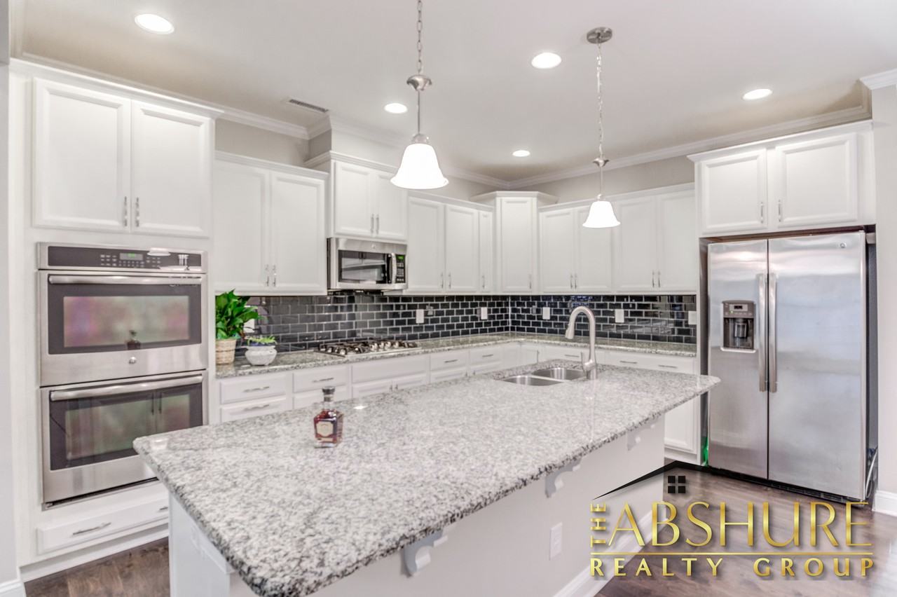 4240 Vallonia Dr #1 - Photo 6 of 30