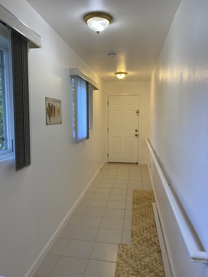 Aina Haina Apartments 1164 Hind Iuka Drive, East Honolulu, HI 96821