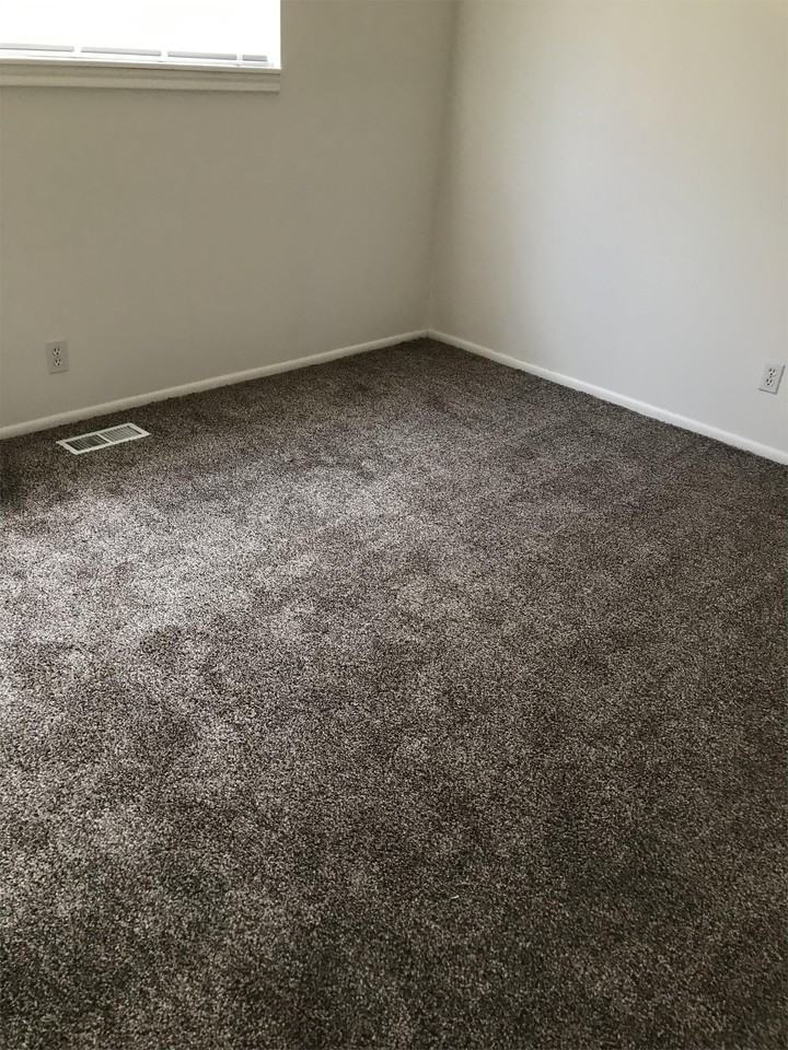 595 W Vine St #1 - Photo 6 of 9