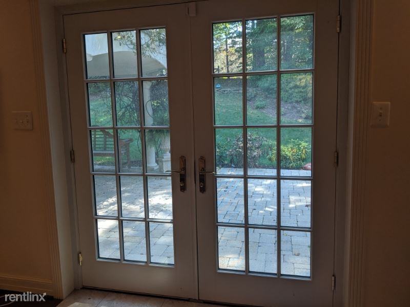 8290 Armetale Ln - Photo 3 of 21