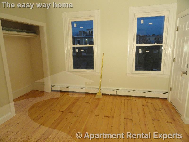 231 Norfolk St #1 - Photo 6 of 14