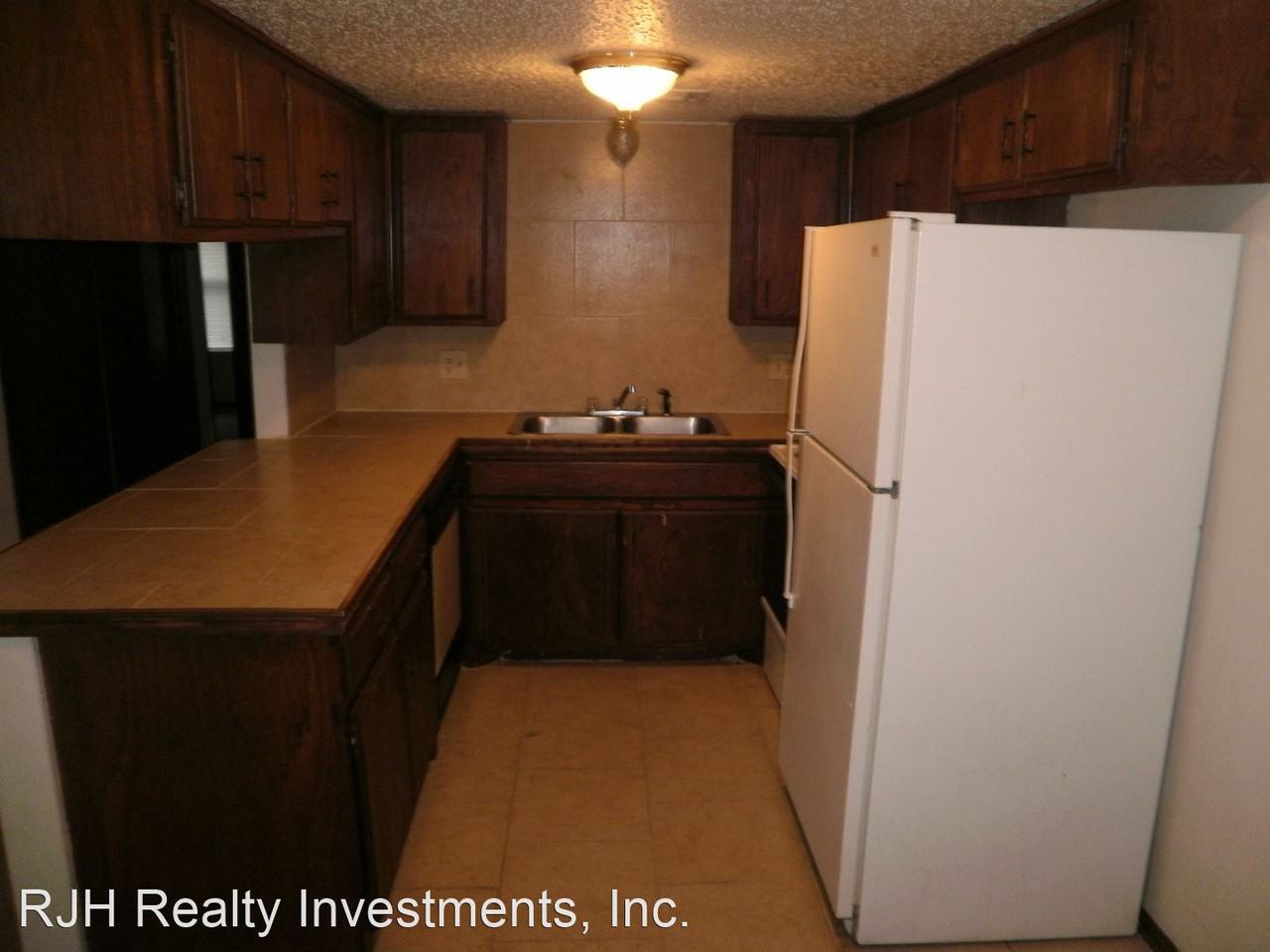 1005-1007 N 5th - Photo 3 of 5