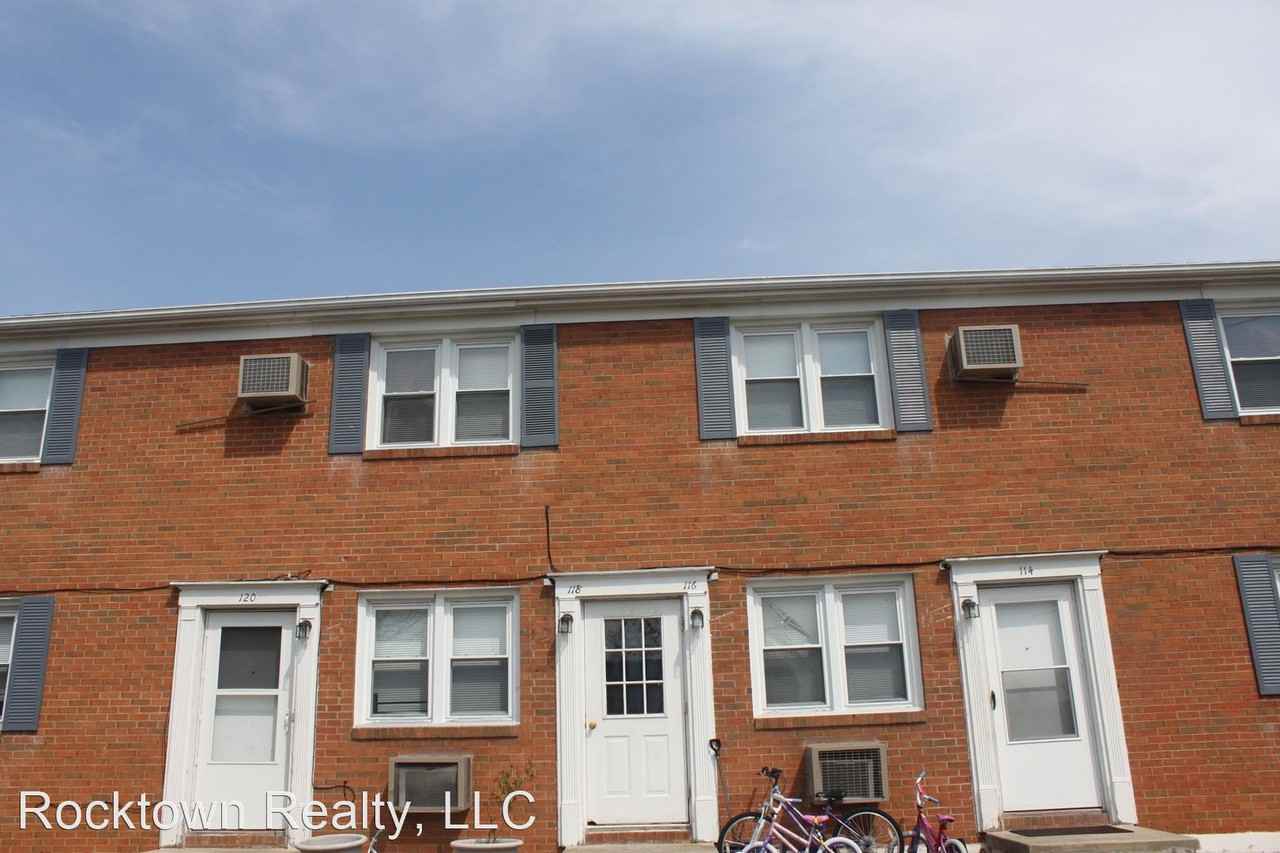 124 New York Ave - Photo 2 of 7