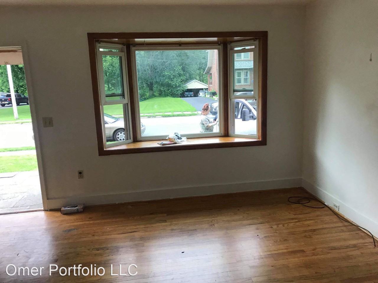 215-217 W Main Street - Photo 2 of 5