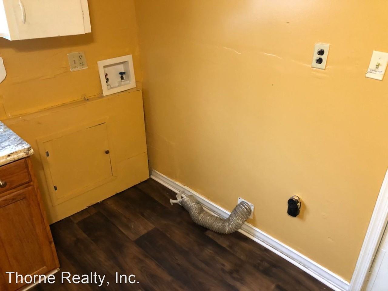 517 Ne Main St - Photo 3 of 14