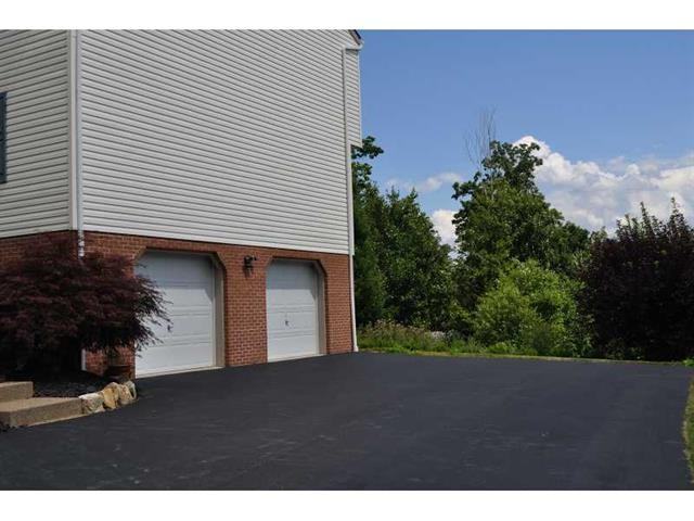 9289 Marshall Rd - Photo 2 of 41