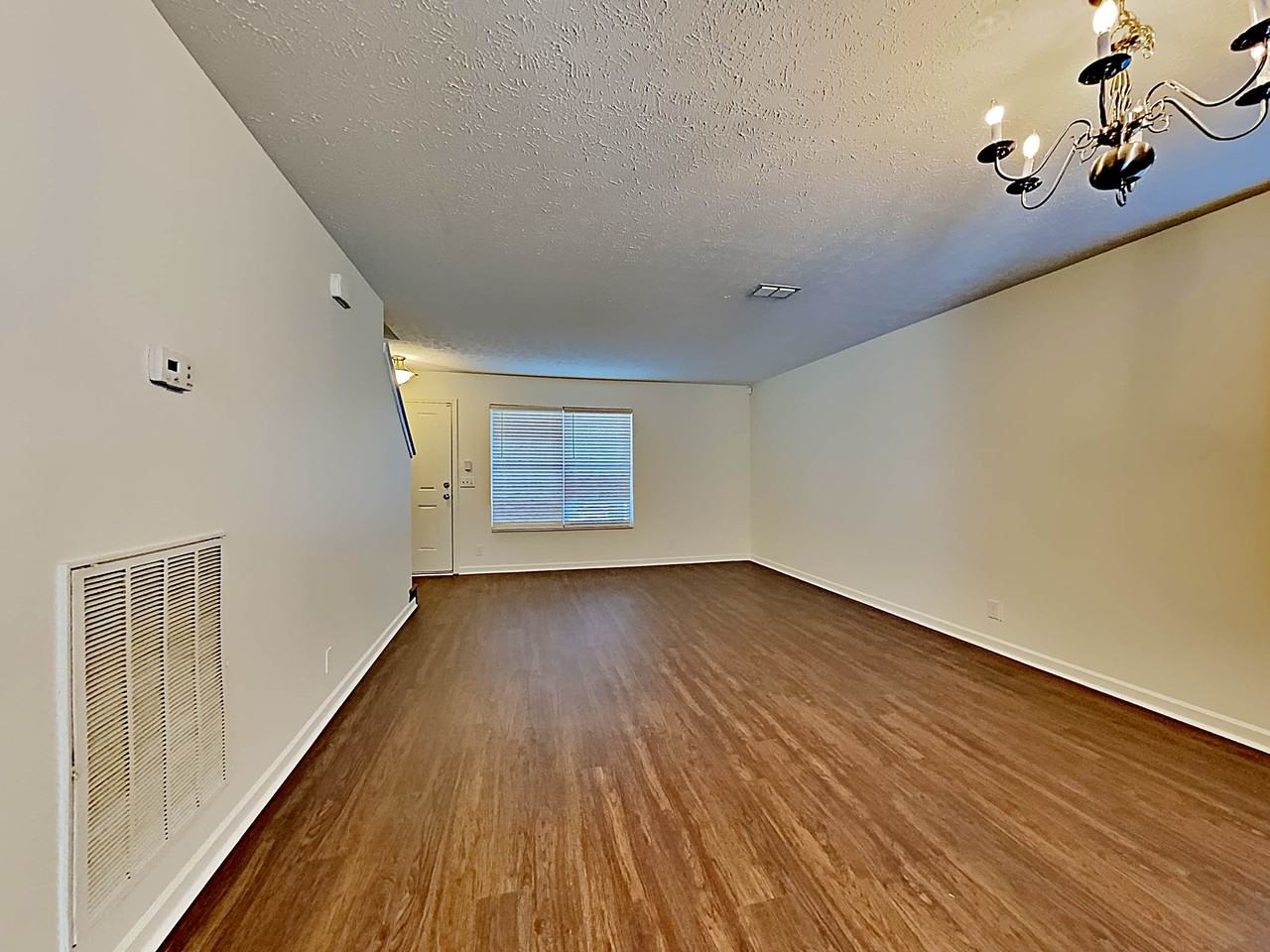 3177 Hidden Creek Dr - Photo 3 of 20