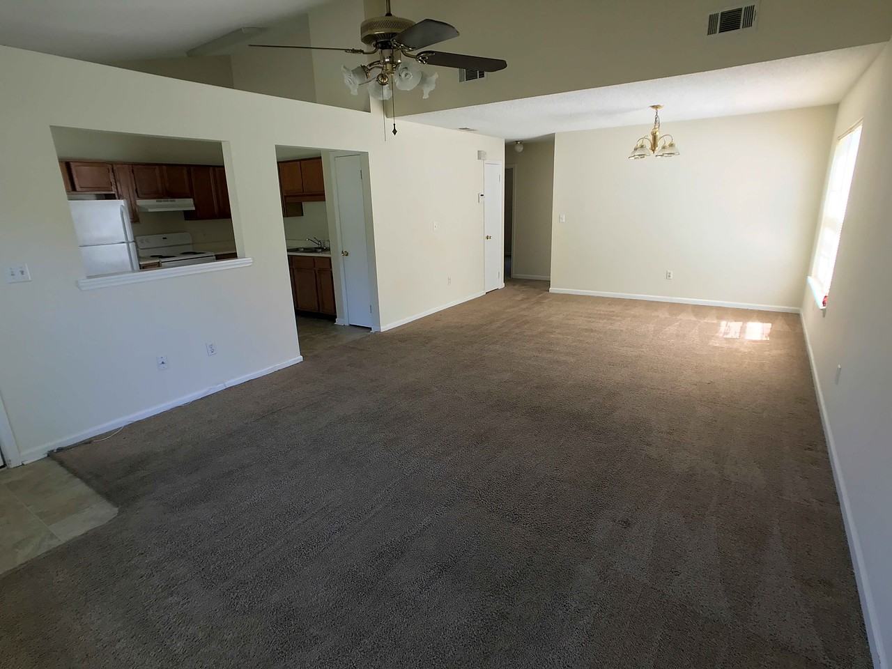 7322 Grant St - Photo 3 of 10