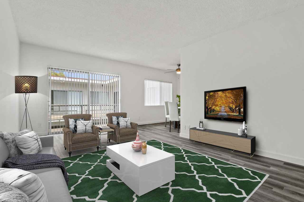 Camden Avenue - Photo 4 of 45