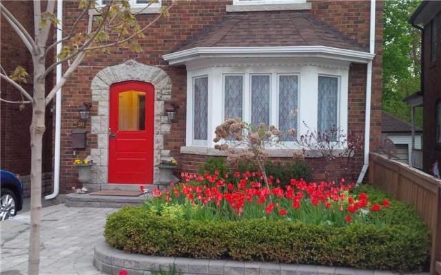 Chaplin Crescent & Eglinton Ave W - Photo 2 of 16