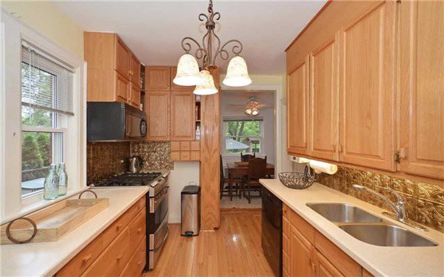 Chaplin Crescent & Eglinton Ave W - Photo 7 of 16