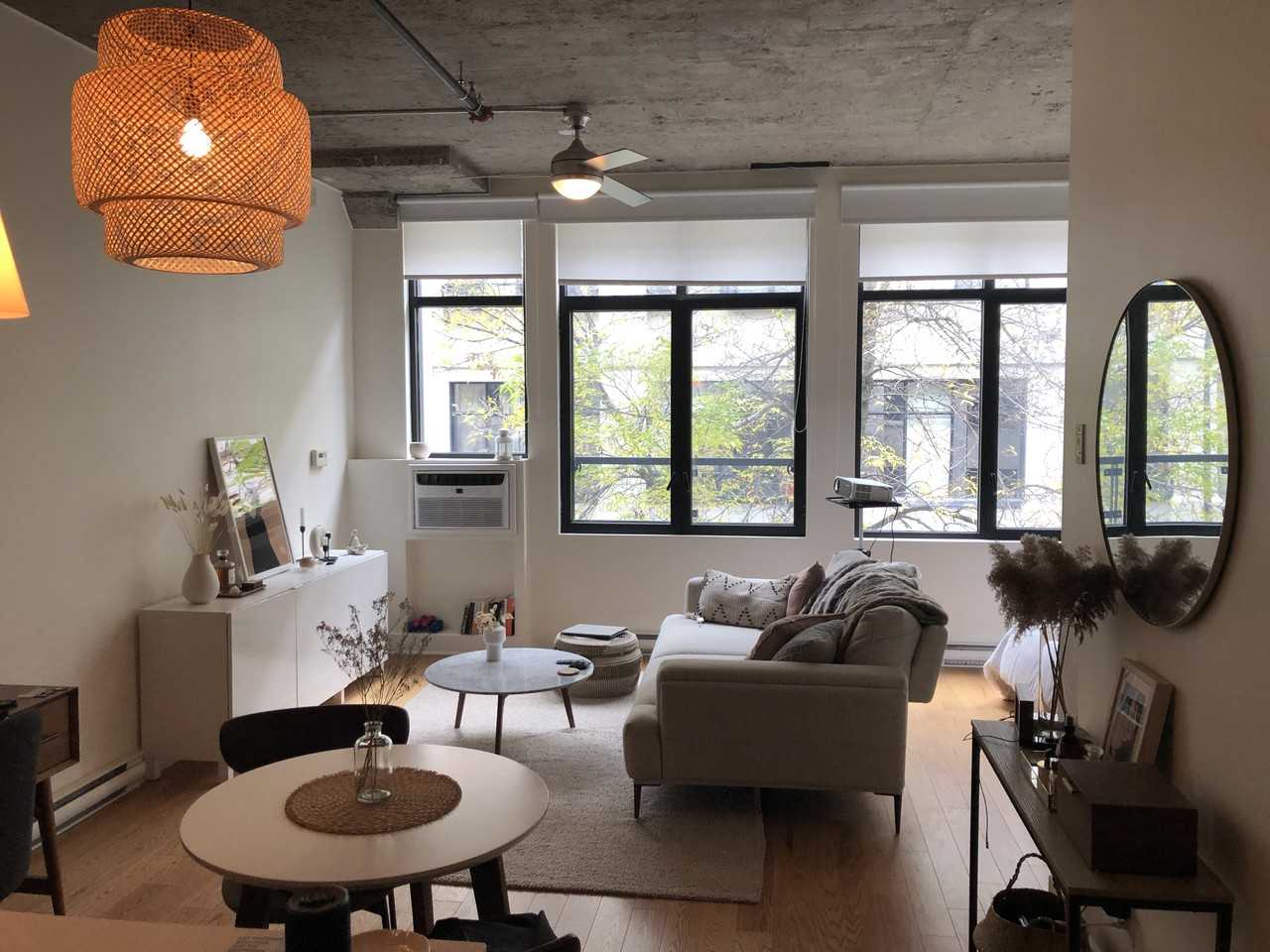 765 Rue Bourget #211
