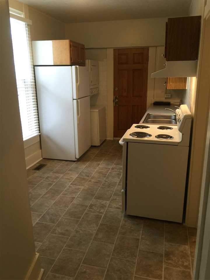 1235 Harrison St #1 - Photo 7 of 21