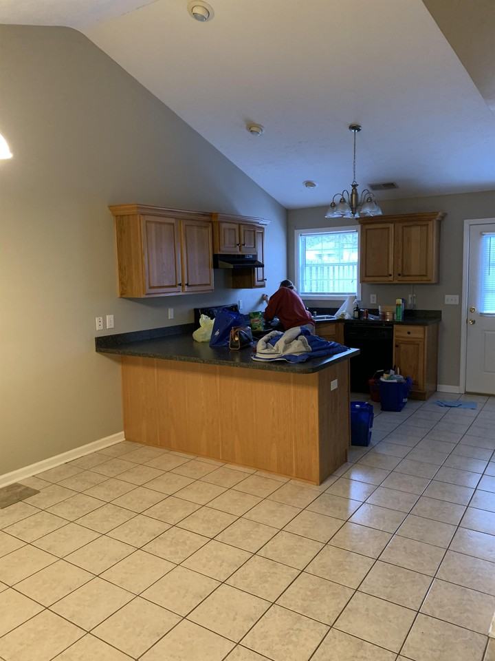 104 Johnson St #1 - Photo 4 of 17