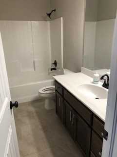 2704 Northwest 195th Street - Photo 7 of 28