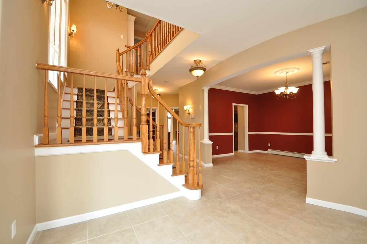 152 Brownstone Ct - Photo 3 of 22