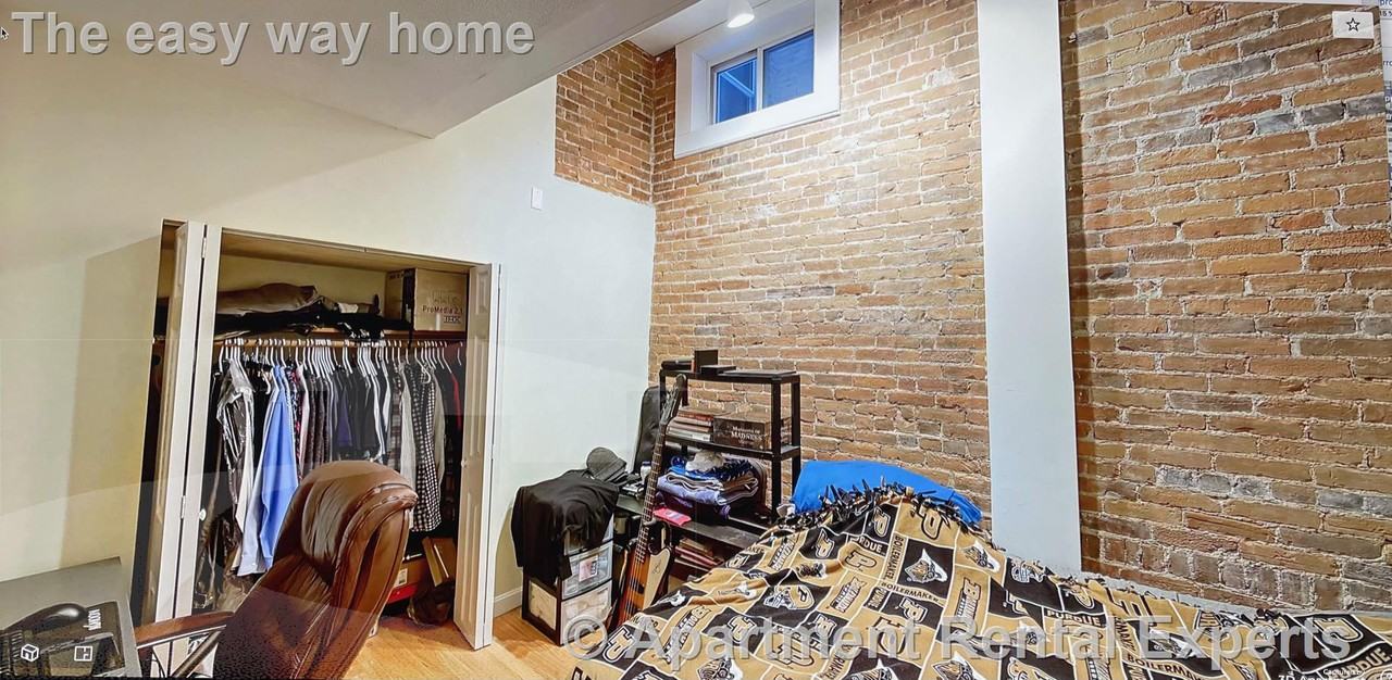 108 Central St #1R - Photo 5 of 10