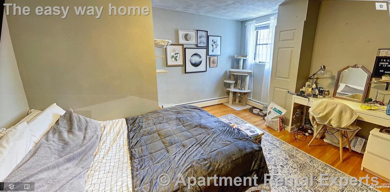 108 Central St #1R - Photo 6 of 10