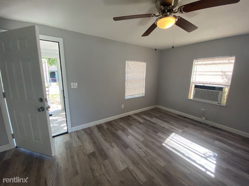 7602 New York Dr - Photo 2 of 14