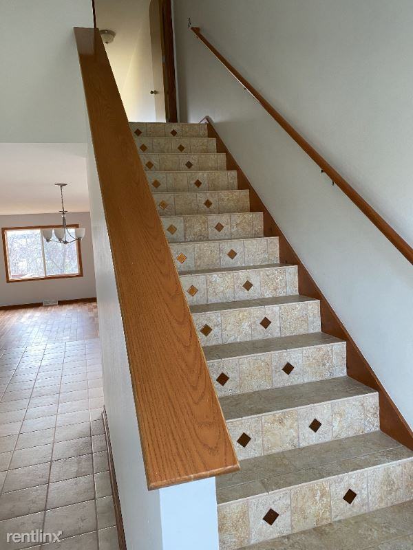 1935 Sheridan Rd - Photo 2 of 16