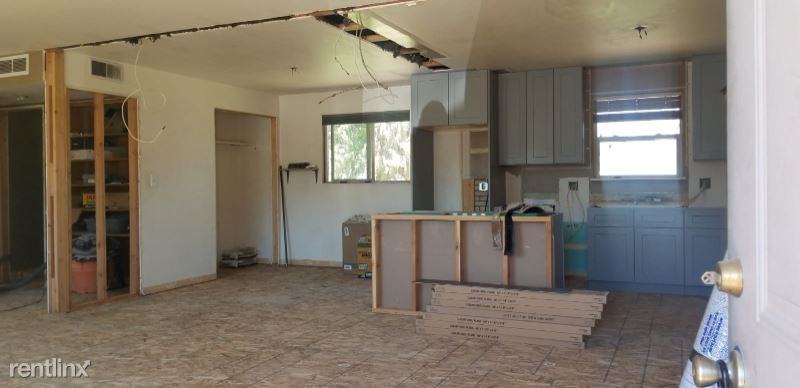 2224 Clearview Ave - Photo 3 of 12