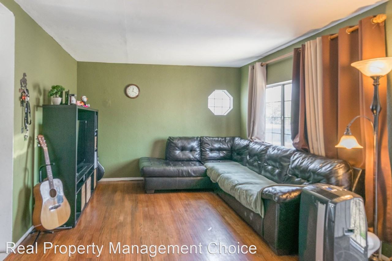 14512 S Loness Ave - Photo 3 of 16