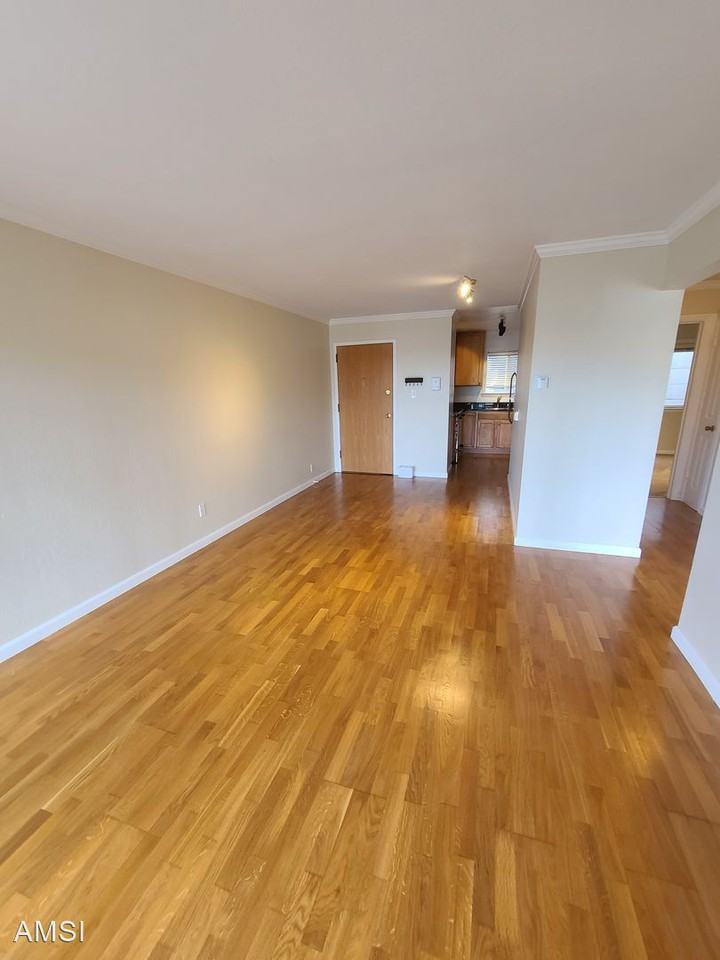 4323 20th St #4, San Francisco, CA 94114 2 Bedroom House ...