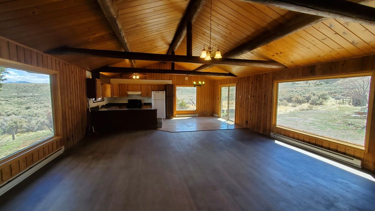 52 Lost Ln - Photo 2 of 16