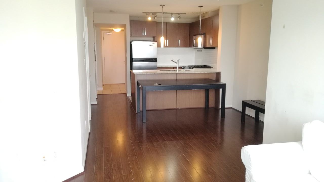 9001 Cameron St - Photo 5 of 15