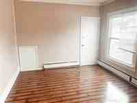 11438 N Saginaw St - Photo 2 of 4