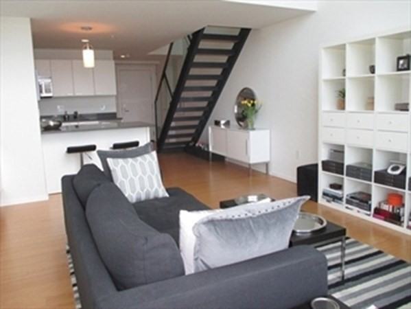 1 Earhart St Unit 518