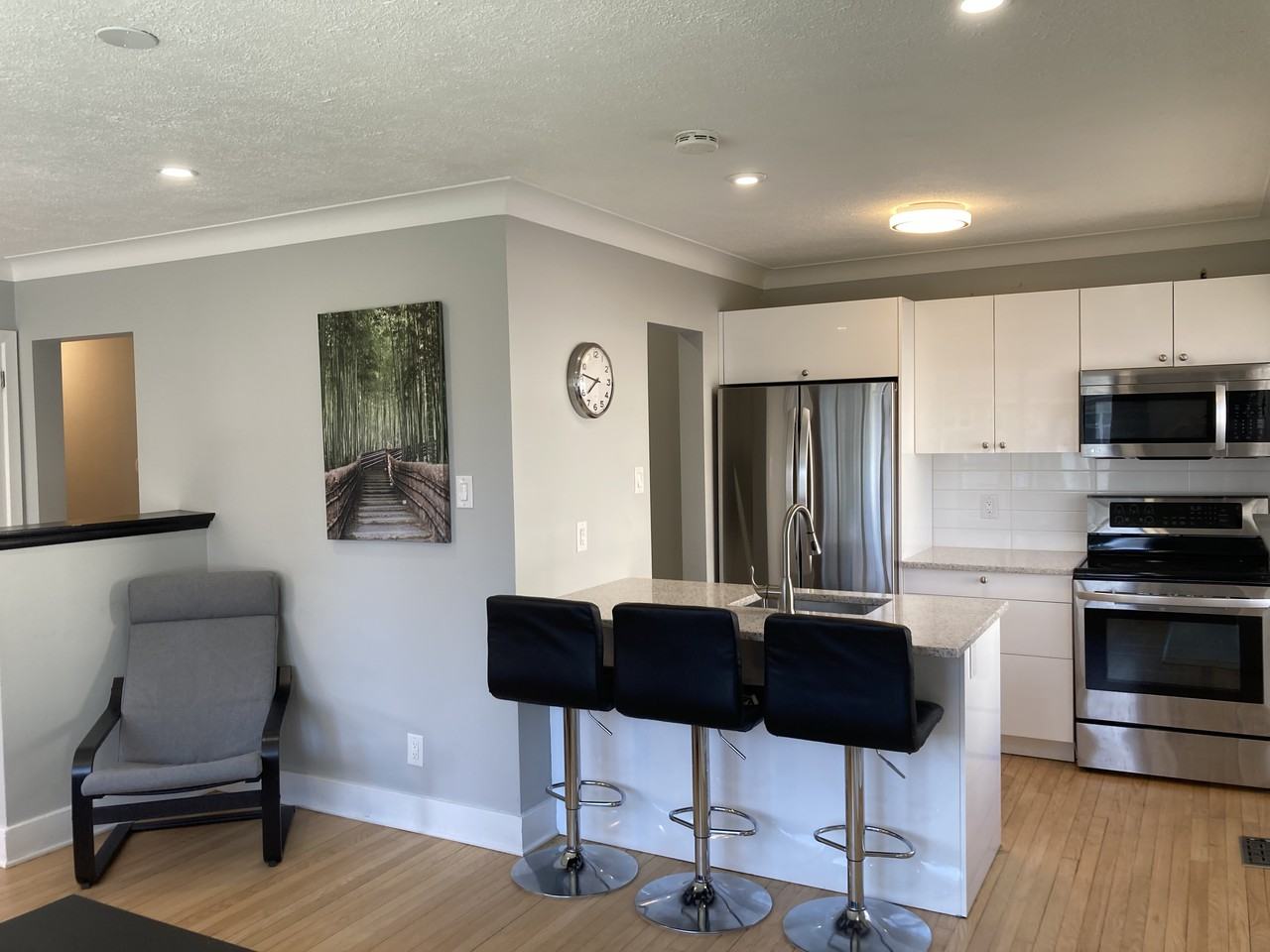 1587 Dorion Avenue, Ottawa, ON K1G 0J7, Canada 4 unit Rentals Zumper