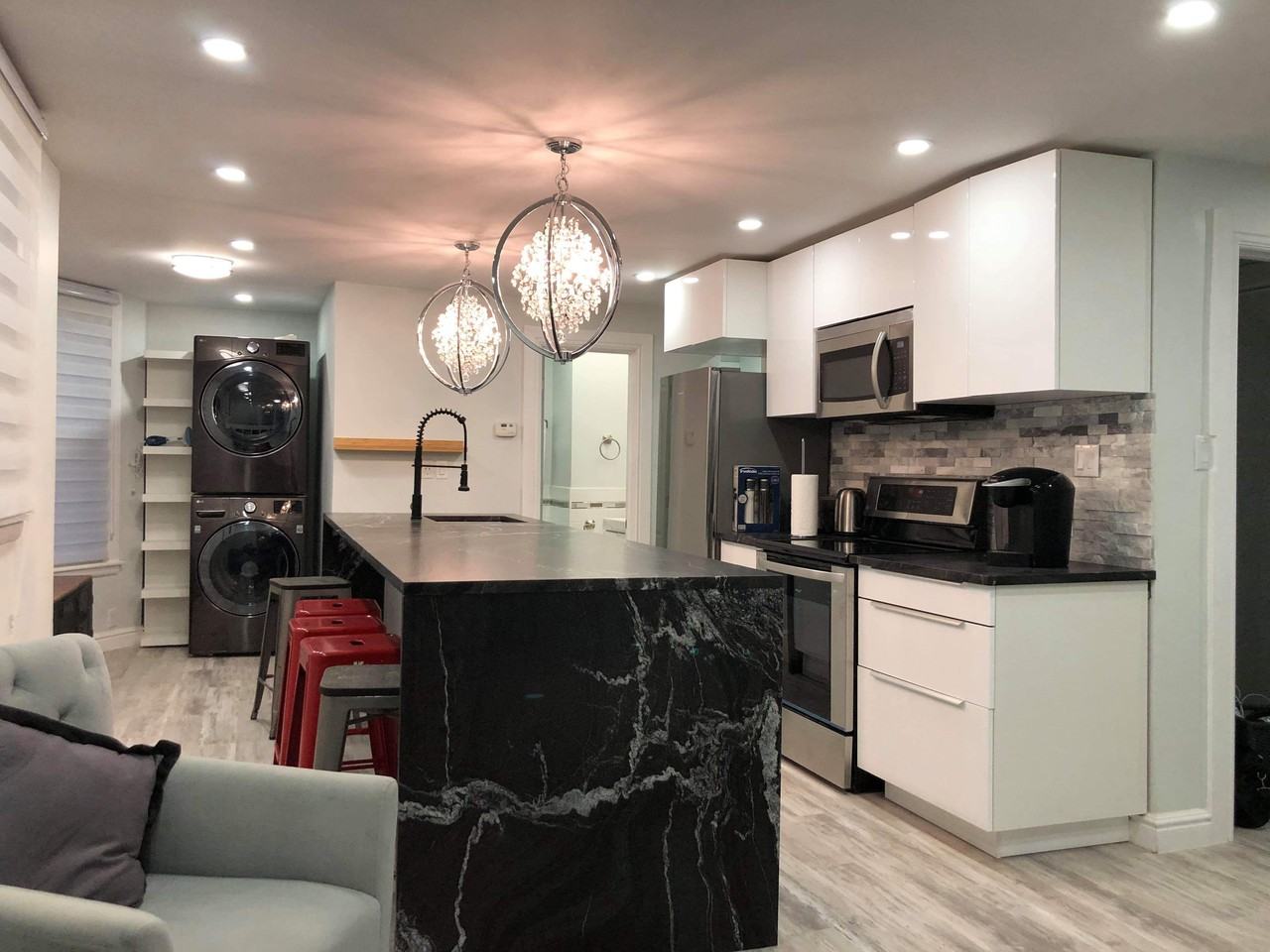 1468 Wyandotte St E #Main - Photo 5 of 22