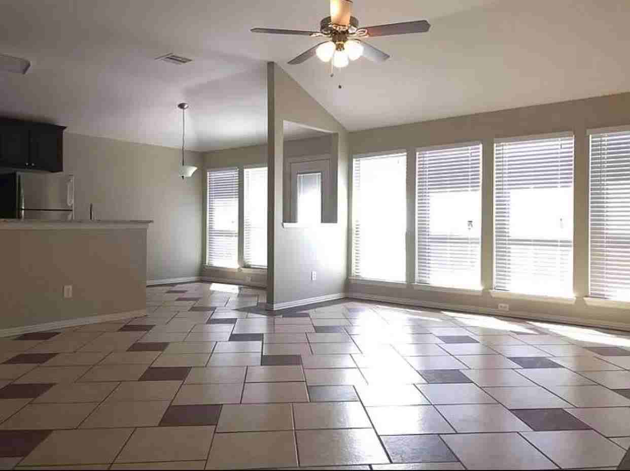 9336 Cynthia Court - Photo 2 of 8