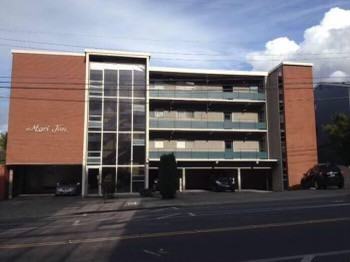 Mari Jan - Photo 2 of 7