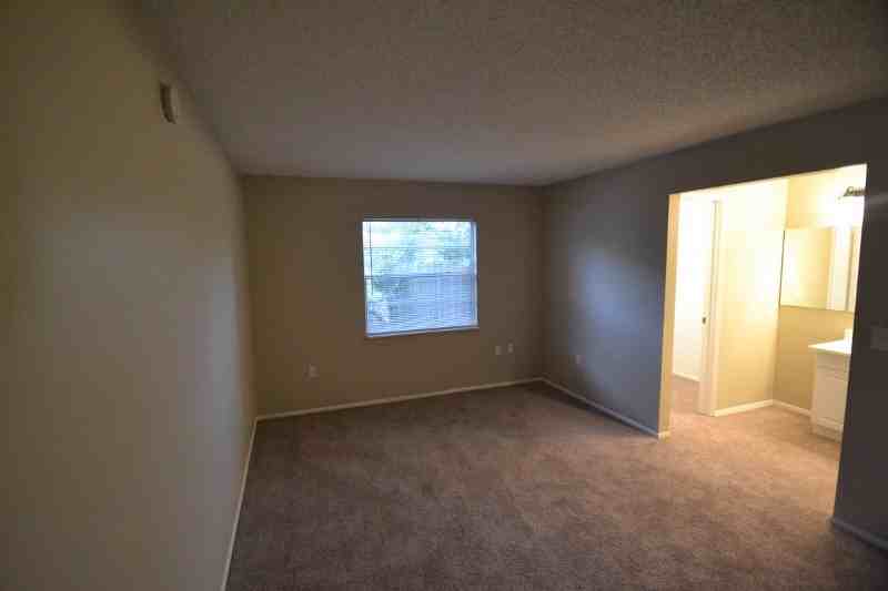 2214 Cinnamon Way N - Photo 3 of 6