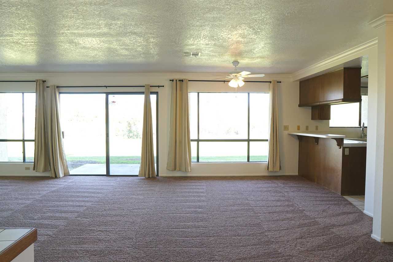 79030 Bayside Ct #1 - Photo 4 of 22