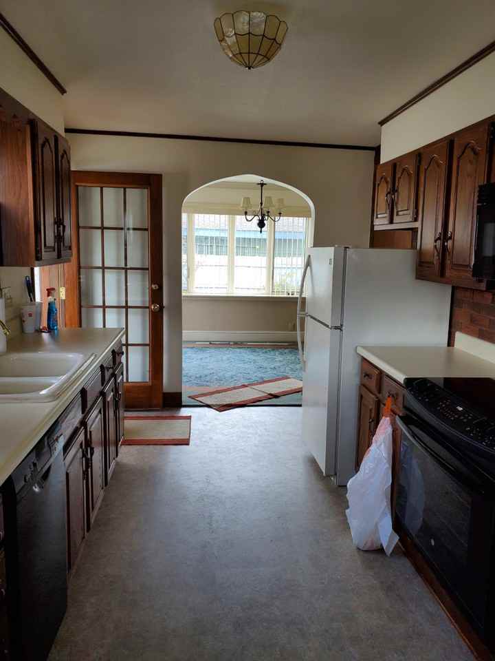 600 S 5th Ave #600 - Photo 2 of 9