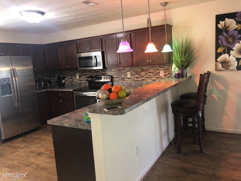 3406 Bainbridge Blvd - Photo 2 of 8