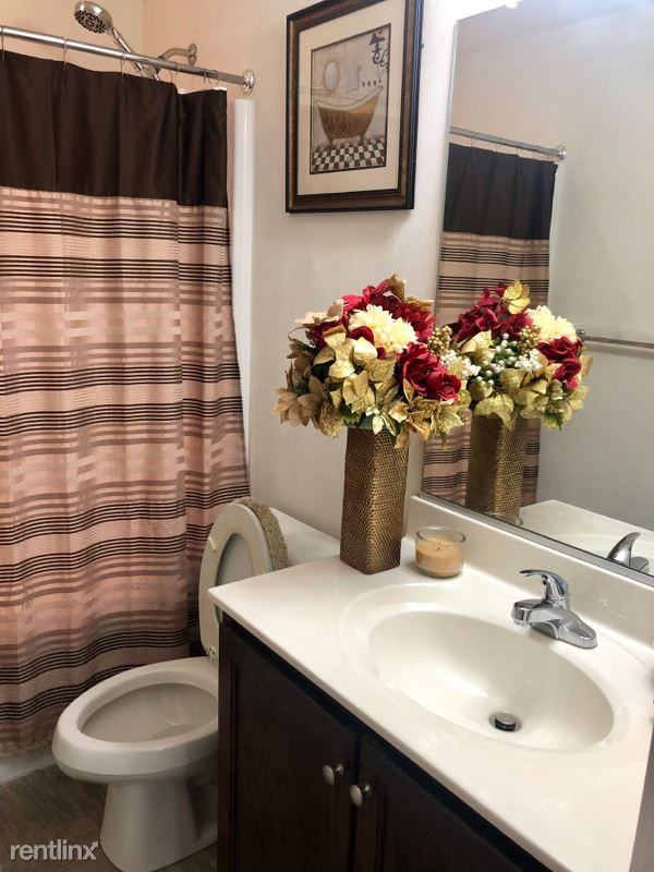 3406 Bainbridge Blvd - Photo 3 of 8