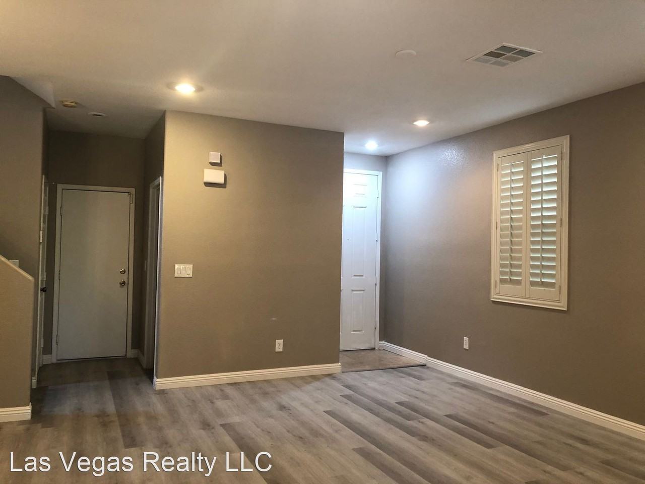 711 Quayside Ct - Photo 3 of 13